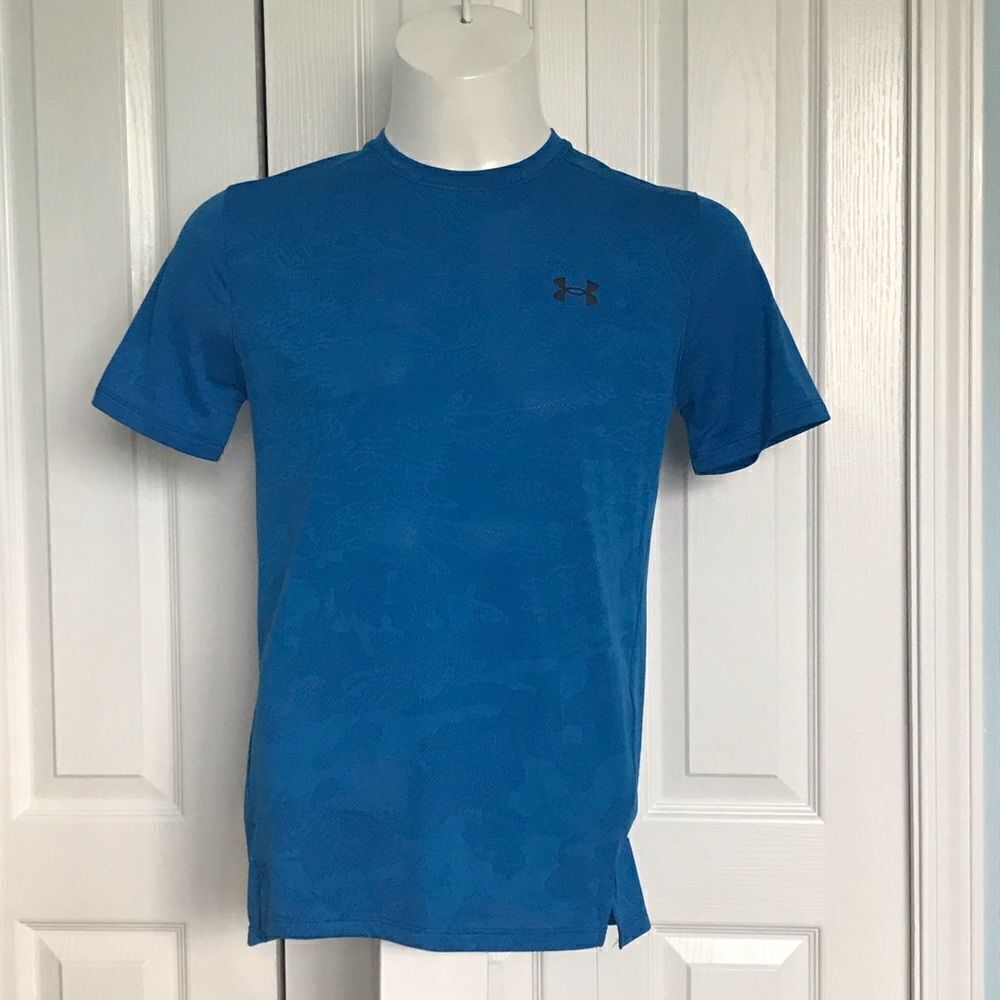 Under armour camo workout tee